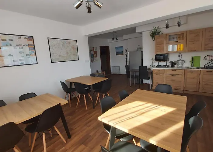 Poziomka * Jaszczurowa